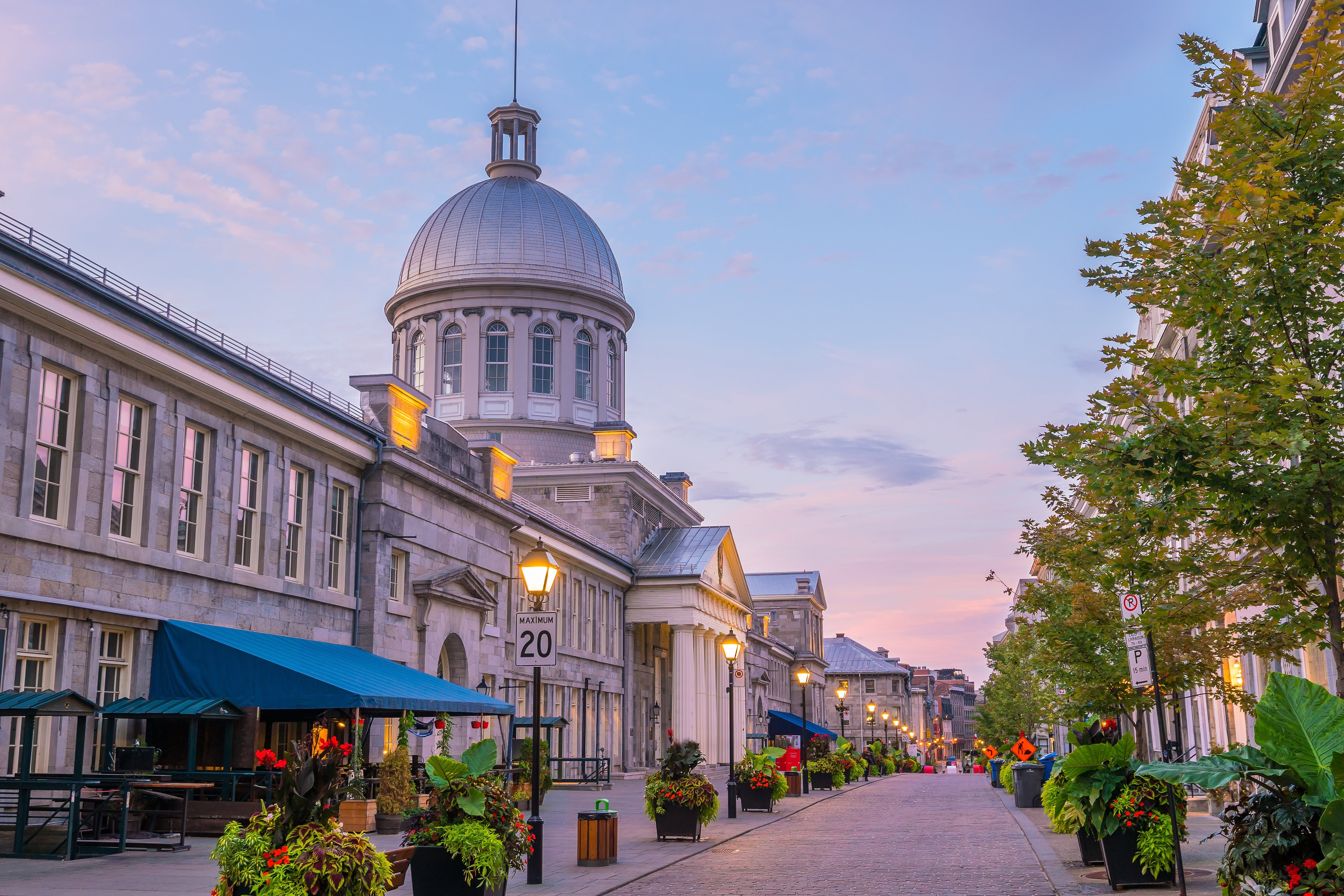 old-town-montreal-famous-cobbled-streets-twilight-canada